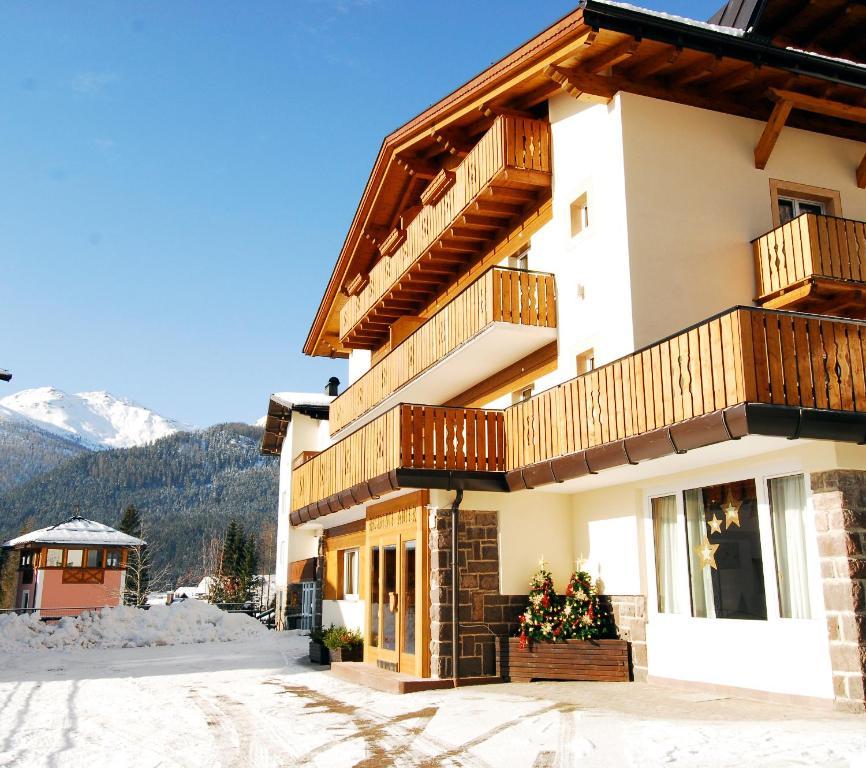 Residence Adler San Martino Di Castrozza Εξωτερικό φωτογραφία